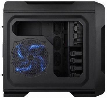 アスク、ThermaltakeのゲーミングPCケース「Chaser」シリーズ3モデルの取り扱い開始