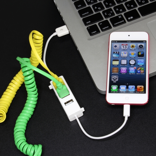 iPhone 5/iPad miniを充電しながらUSB機器が使用できる、ハブ付Lightningケーブルが上海問屋から