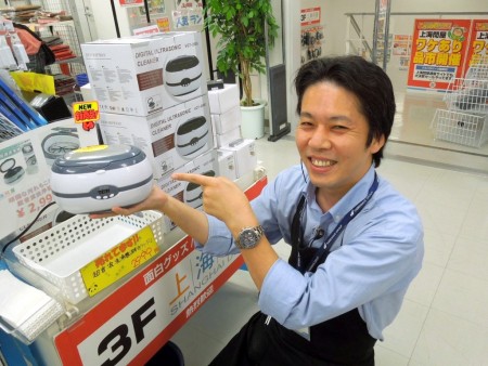 上海問屋 梶間さん