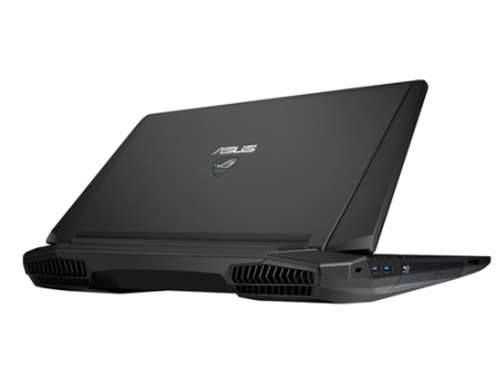 ASUSTeK、3D表示可能な17インチR.O.G.ゲーミングノートPCなど2013年秋モデル発表