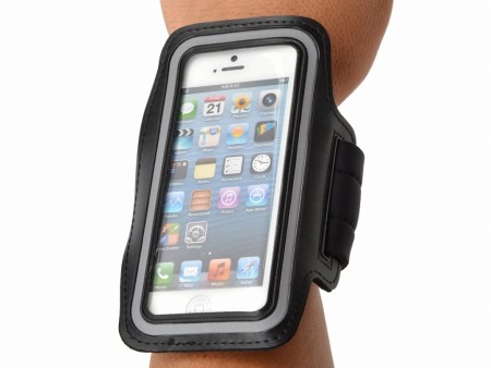 使い方いろいろ。手首に装着できるiPhone 5ウェアラブルバンドがサンコーから発売