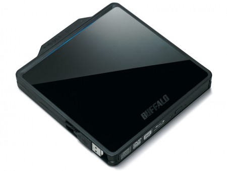 バッファロー、Boostケーブル搭載のBDXL対応ポータブルBlu-rayドライブとDVDドライブ発売