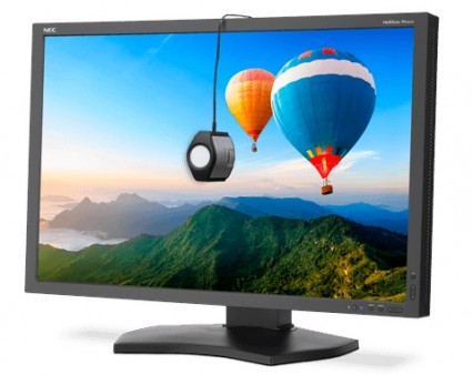 広色域GB-R LEDバックライト採用の30インチWQXGA液晶ディスプレイ、米NEC「PA302W」