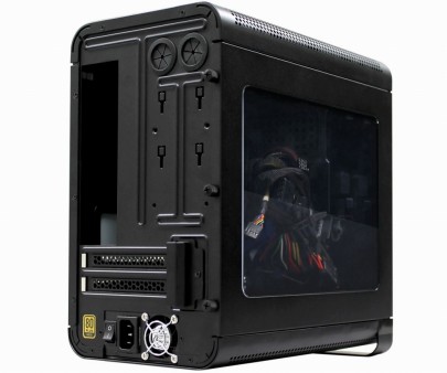 GTX TITANも搭載可能。500W電源ユニット標準のハイエンドMini-ITXケース、EVGA「Hadron」登場