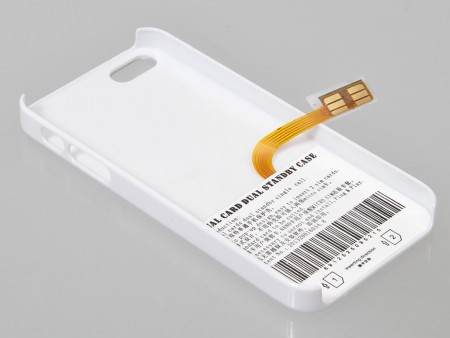 iPhone 5で2つの通信回線を持つことができるアダプタケースがサンコーから発売中