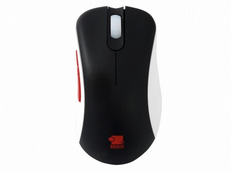 ZOWIE GEAR、「Quake」の英雄“Cooller”共同開発の光学式ゲーミングマウス「ZOWIE EC eVo CL」