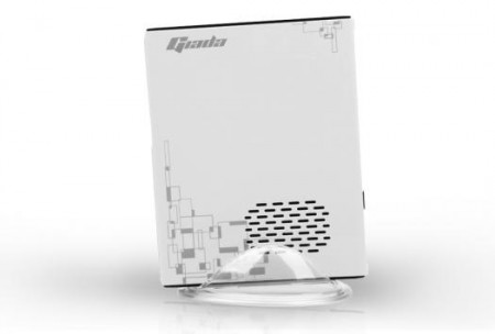 薄さ26.3mm、重さ0.6kgの超小型Hawell搭載PC、GIADA「Giada I56」発表