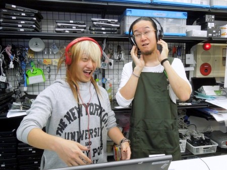 ビートオン 秋葉原店 井田さん（左）と石山さん（右）