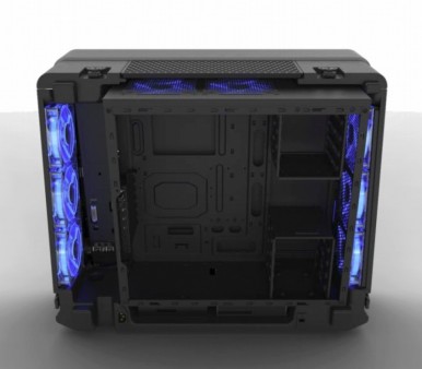 アーケード筐体のような24インチ液晶一体型ケース「TANK」、マイルストーンより今月下旬出荷開始