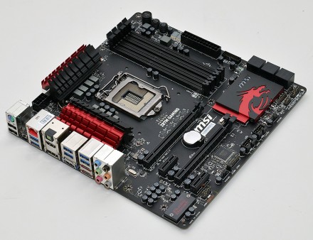 純血ゲーミングマシンのコアに選ぶMicroATXマザー最高峰 MSI「Z87M