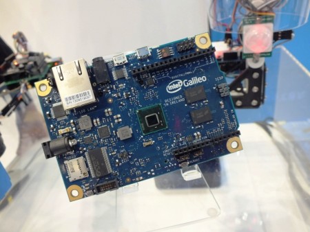 Intel、「Galileo」開発ボードの発売を2014年1月中旬に延期