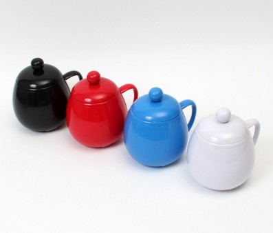 いつまでも温かく飲めるUSB接続のマグカップ、「USBマグカップウォーマー」がサンコーから