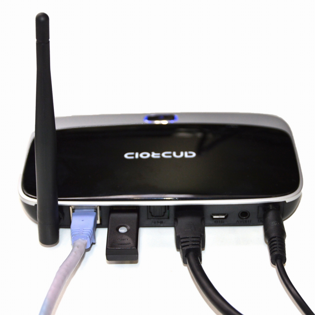 有線LANとクアッドコアCPU内蔵のAndroid端末、サンコー「Android SmartTV Quad-core 4」