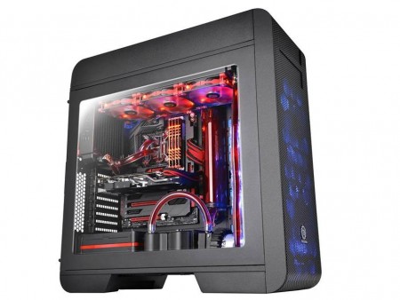 Thermaltake、CES2014で水冷向けフルタワーPCケース「Core V71」デビュー