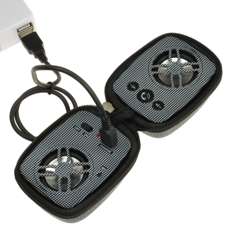 手の平サイズに折り畳めるコンパクトなBluetoothスピーカーが上海問屋から
