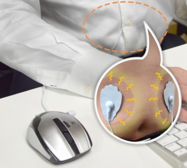 デスクに居ながら筋トレとは！EMS合体の「ワイヤレス筋肉マウス」がサンコーから