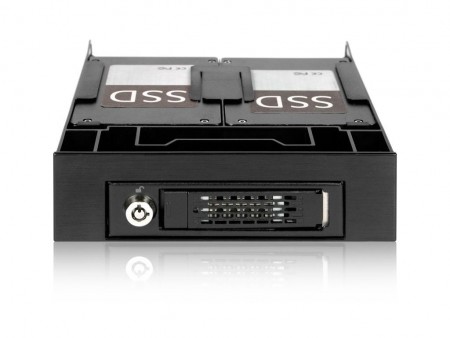 ICYDOCK、5インチベイ1段に3.5インチ＆デュアル2.5インチが搭載できる「FLEX-FIT Trio」リリース