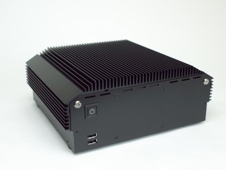 Xeon E3搭載小型ファンレスPC、オリオスペック「HM568-XEON-E3-V3」発売