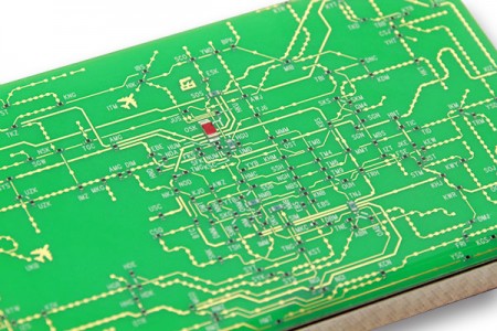 代官山蔦屋書店、プリント基板の部品を使用した「東京回路線図iPhone5/5Sケース」など