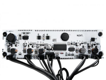 5.4インチタッチパネルを備える5chファンコントローラ、NZXT「Sentry 3」
