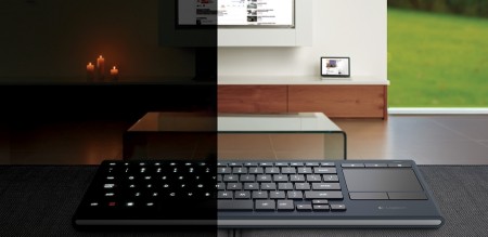 リビングPCに最適なタッチパッド付のイルミネーションキーボード