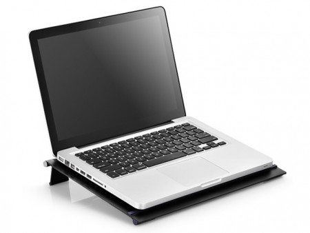冷却ファンユニットがパカッと外せる、15インチワイド対応ノートPCクーラーが上海問屋から