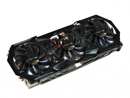 交換用「WINDFORCE 3X」同梱のOC版GTX TITAN Black、GIGABYTE「GV-NTITANBLKGHZ-6GD-B」