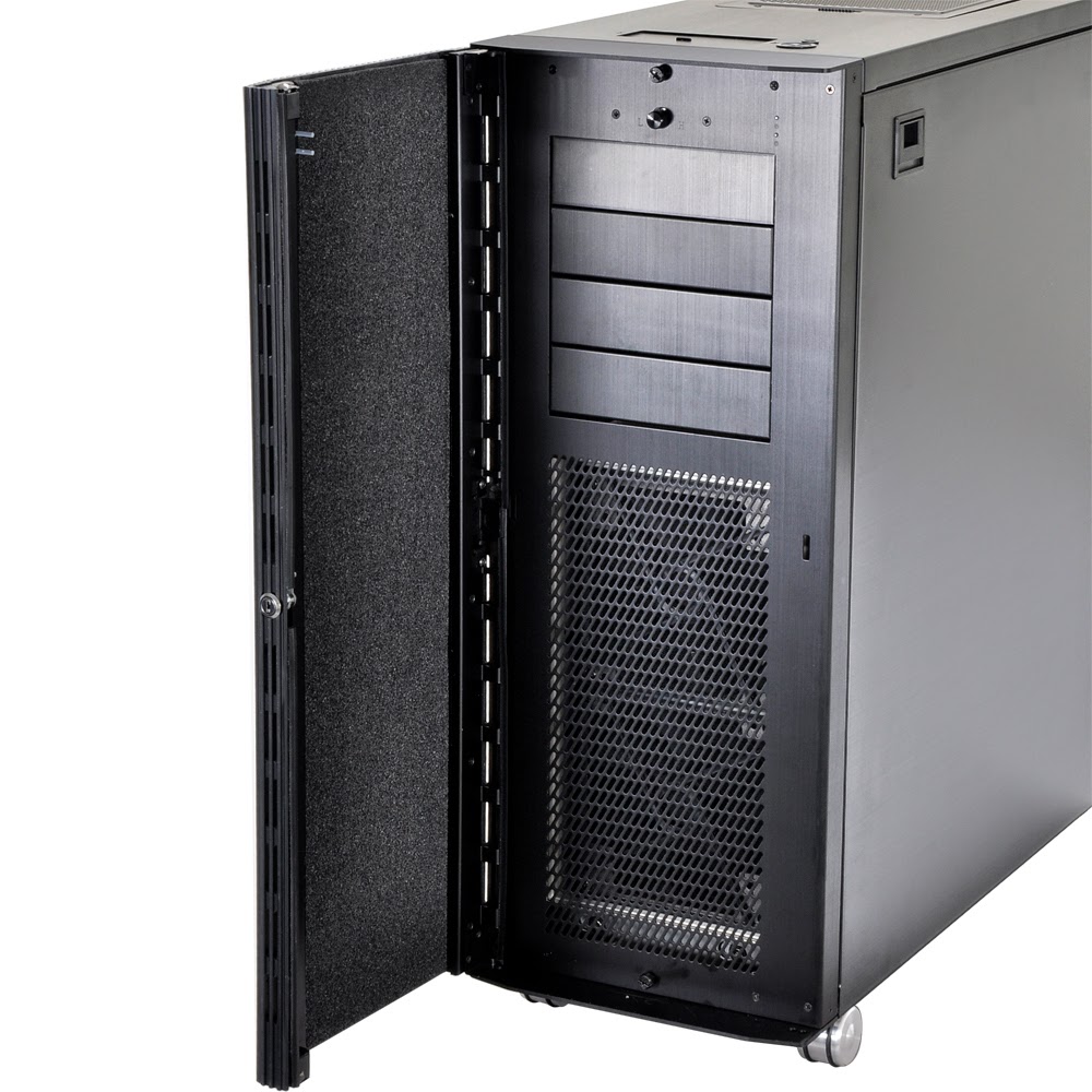 280mmラジエターを3台搭載できる総アルミ製フルタワー、LianLi「PC-V2130」プレビュー版発表