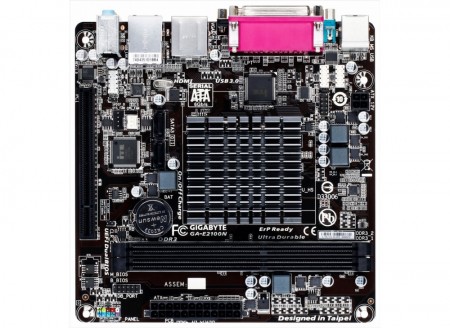 4K出力対応のE1-2100搭載ファンレスMini-ITXマザーボード、GIGABYTE「GA-E2100N」