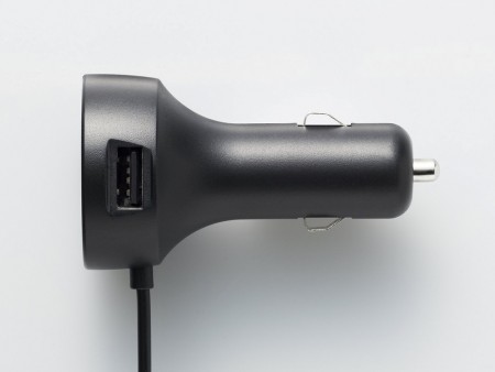 対応機種を選ばないイヤホンジャック式FMトランスミッター、エレコム「LAT-FMB04」シリーズ