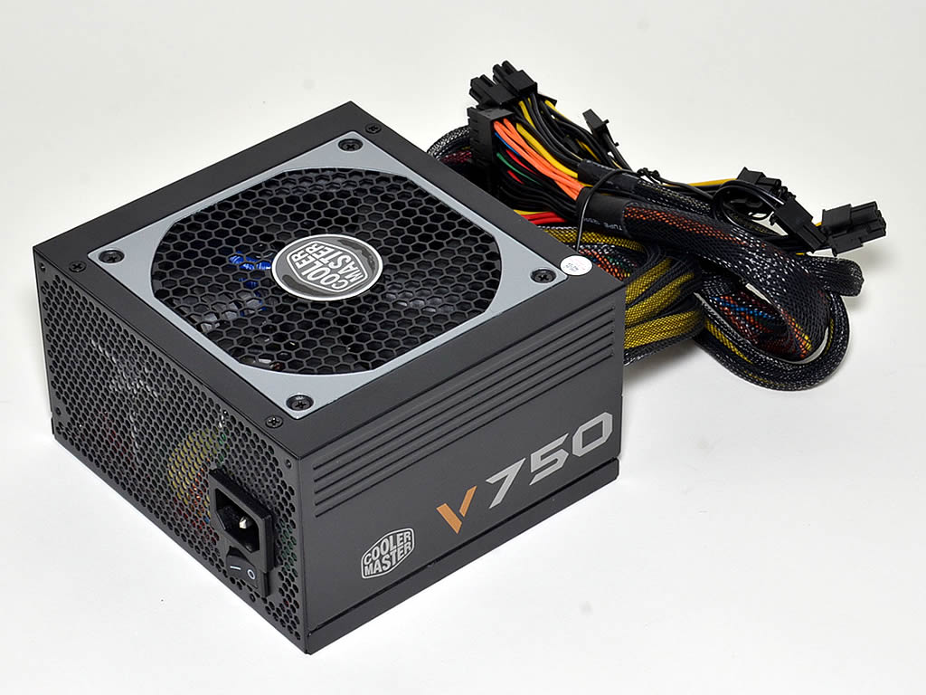 未使用ー未開封Cooler Master V750 セミモジュラー電源ユニット 未使用ー未開封Cooler Master V750 セミモジュラー電源ユニット
