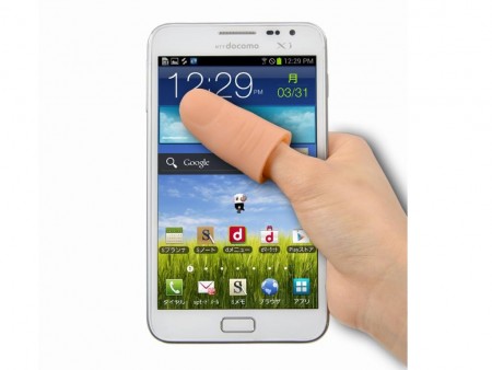 大画面スマホも楽々タッチ。指を15mm延長できる「親指型スタイラス 指のび～る」がサンコーから