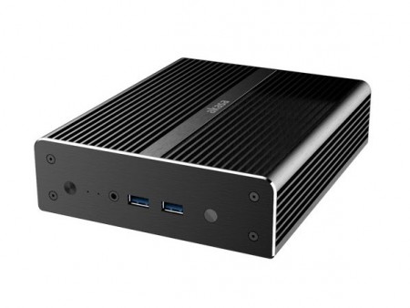 Akasa、Haswell版NUCをファンレス化できる2.5インチベイ搭載コンパクトケース「Newton X」