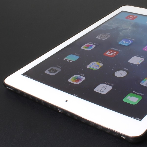 iPadケースは男らしさで選ぶ。リアルカーボン採用のAir用ケースが上海問屋から