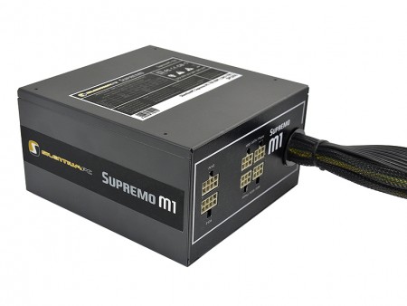 PLATINUM認証取得のセミファンレス電源、SilentiumPC「Supremo M1 Platinum 700W」
