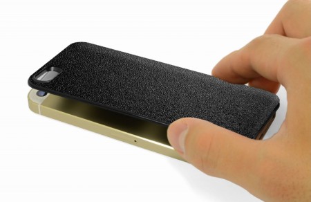 リンクス、ICカードが収納できる厚みわずか3mmのiPhoneケース「IC-COVER Slim S」発売