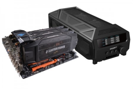 GIGABYTE、600W対応の新型「WINDFORCE」とGTX 780 Ti×3台の水冷システム「WATERFORCE」を発表