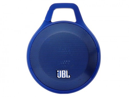 デイジーチェーンにも対応するカラビナ付きのBluetoothスピーカー、JBL「CLIP」
