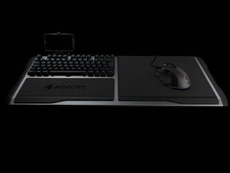 ROCCAT、マウスパッド＆パームレストが合体した超大型キーボードコンセプト「SOVA」を公開
