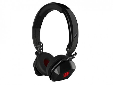 同時待ち受け対応のBluetoothヘッドセット、マッドキャッツ「F.R.E.Q. M Wireless Mobile Headset」