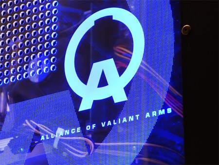 マウス、「AVA」仕様のレーザー刻印を施したサイドパネルカスタムを販売開始