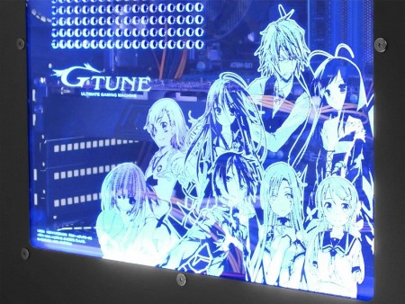 マウス、レーザー刻印を施した「電撃FC」仕様のサイドパネルカスタムを販売開始