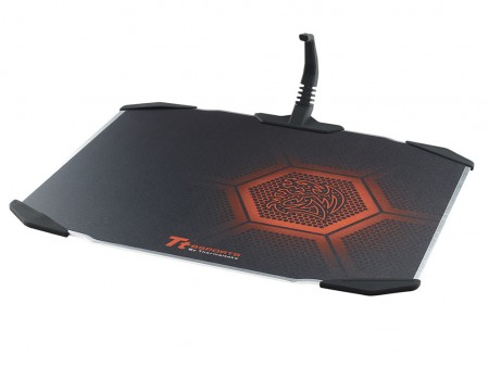 Thermaltale、マウスバンジー付きのリバーシブル仕様ゲーミングマウスパッド「DRACONEM」発売