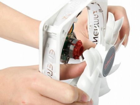ENERMAX、“Ultra Silent”な高耐久静音ファン「CLUSTER ADVANCE」に140mmモデル追加