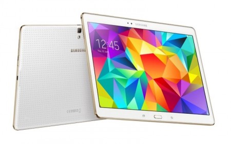 コントラスト比100倍。スーパー有機EL採用の10.5インチタブ、Samsung「GALAXY Tab S」KDDIから