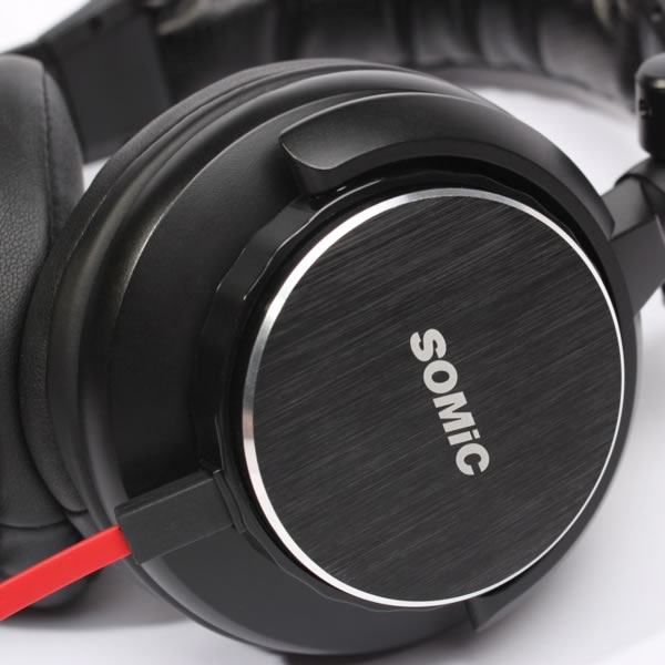 上海問屋、絡みにくいフラットケーブル採用のオーバーヘッド型ヘッドホン「DN-11452」発売