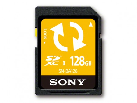 ソニー、メールの自動保存にも対応するバックアップSDカード「SN-BA F」シリーズ