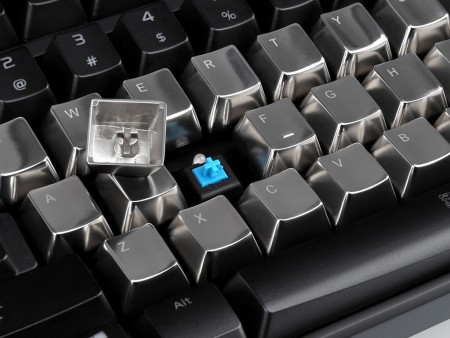 ジンク合金製Cherry MXキー用メタルキーキャップ、Thermaltake「METALCAPS」シリーズ全4種