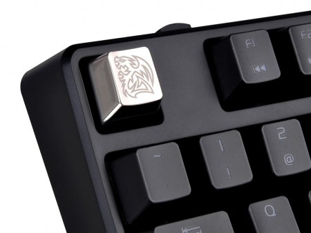 ジンク合金製Cherry MXキー用メタルキーキャップ、Thermaltake「METALCAPS」シリーズ全4種