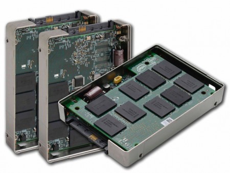 HGST、最大1.6TBをラインナップする高速・高耐久なSAS SSD「Ultrastar SSD1600MM」など3製品